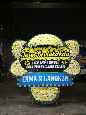 Papan Bunga Duka di Medan Marelan